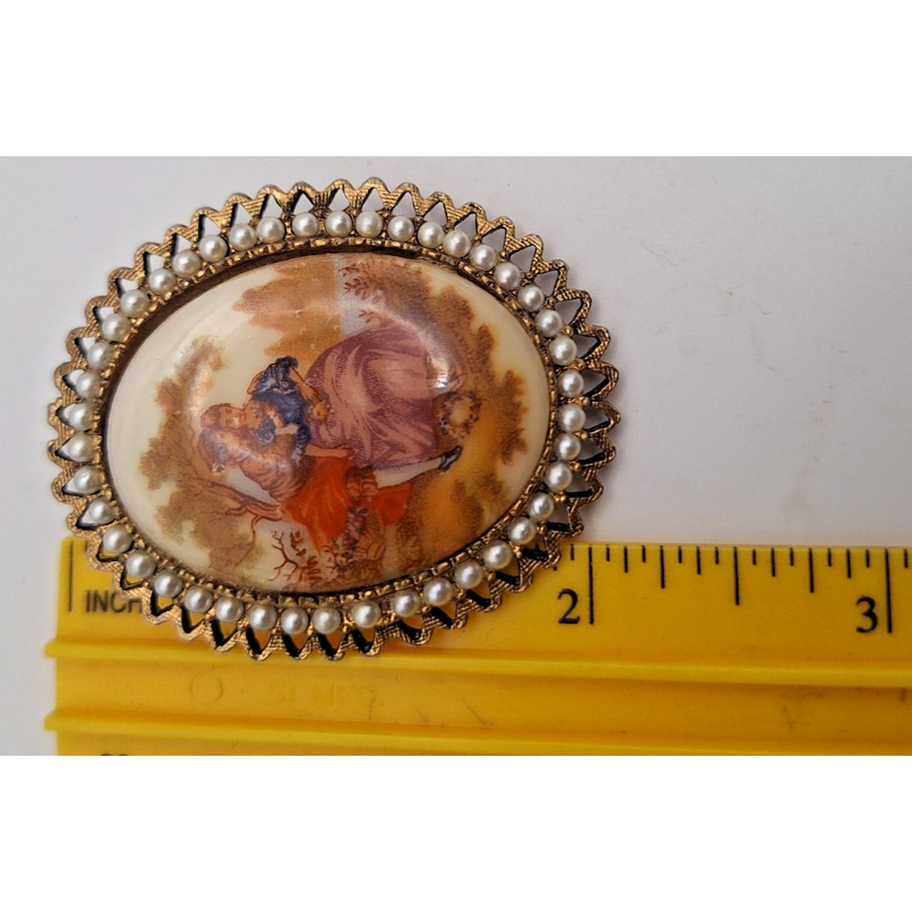 Vintage Denise Fragonard Courting Couple Brooch Pendant Faux Pearl Victorian 2" - Picture 7 of 7
